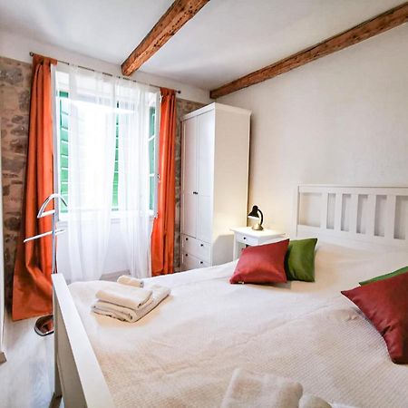 Val Comeza Hotel Komiza Ngoại thất bức ảnh