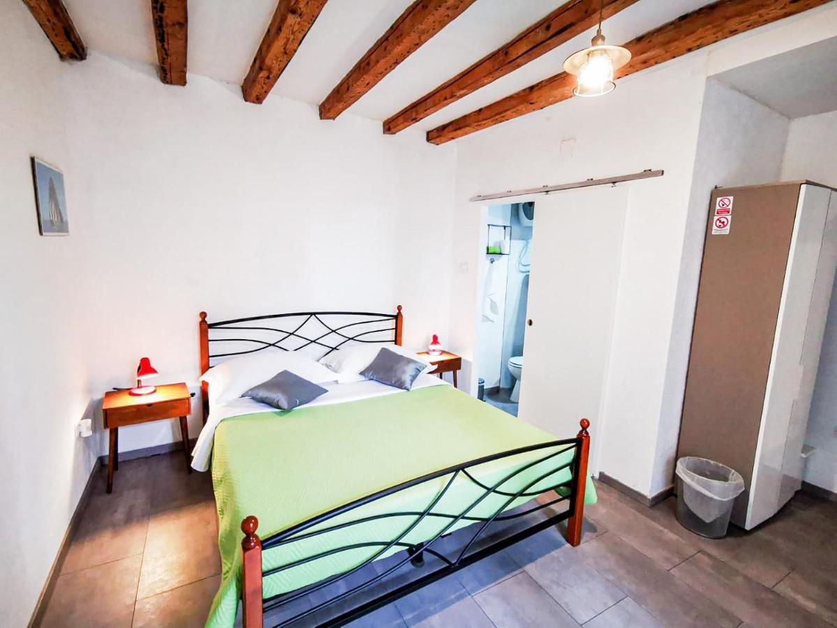 Val Comeza Hotel Komiza Ngoại thất bức ảnh